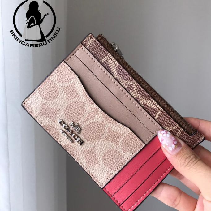 

Coach Large Card Case In Blocked Signature Canvas