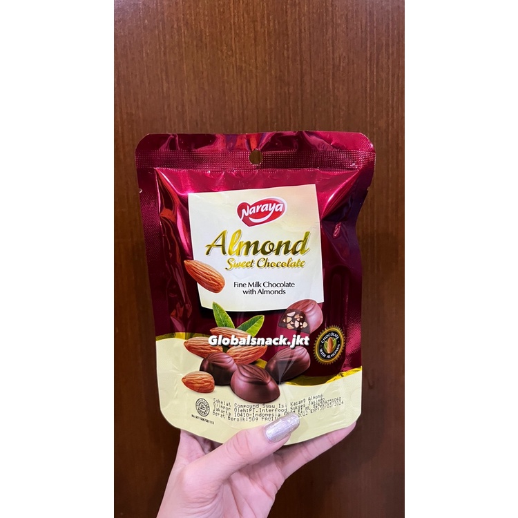 

NARAYA ALMOND SWEET CHOCOLATE FINE MILK CHOCO WITH ALMONDS 50GR