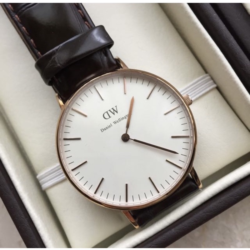 Jam Tangan Daniel Wellington Wanita (PRELOVED)