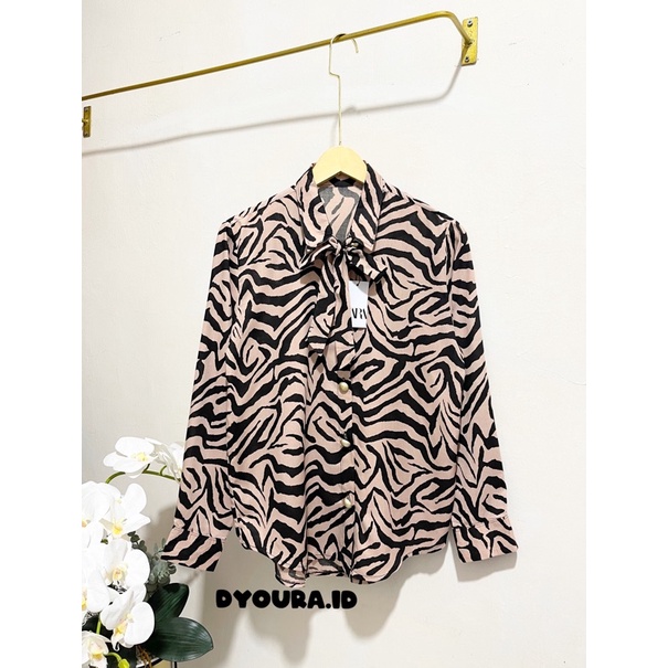 Kemeja branded / kemeja kasual/kemeja perempuan/kemeja santai/kemeja pantai/kemeja rayon/kemeja motif zebra besar