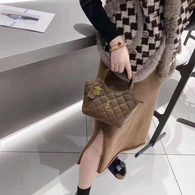 sling bag wanita tas selempang wanita totebag wanita sling bag tas wanita tas mini selempang sling bag wanita tas wanita branded tas premium tas import shoulder bag wanita tas hp tas kanvas wanita hand bag wanita 210