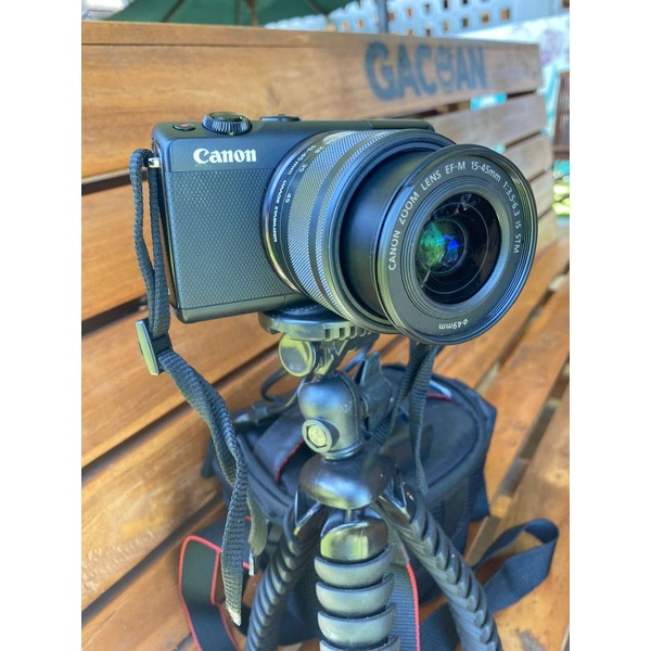 camera canon m100 (mirrorless), camera second. camera murah