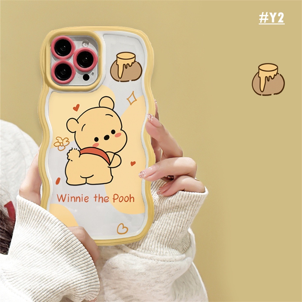 IPHONE Case Fashion Kompatibel Untuk Iphone11 13 12 14 Pro MAX iPhone7 8plus 6s Plus XR 14Plus XS MAX Se2020Lucu Pochacco Dog Winnie the Pooh Cases Lembut Bergelombang Penutup Tepi BY