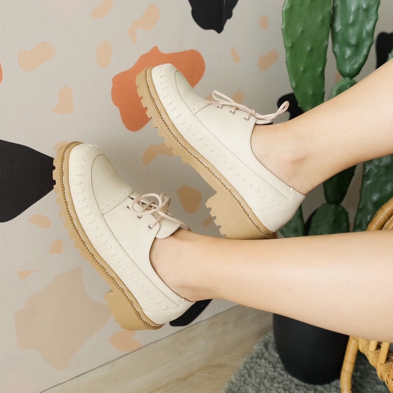 FREYA DOCMART - Sepatu wanita / Dokmart wanita / Loafers wanita