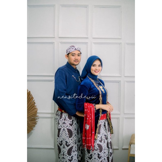 [1 Set, PNS01C] Baju Prewed Instan / Baju Couple Adat Jawa - Solo, Motif Sidoasih Kecil