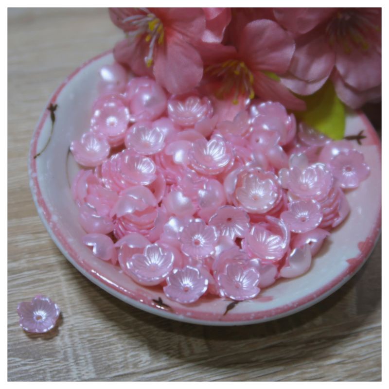 Mote Bunga Sakura/ Manik manik bunga Sakura