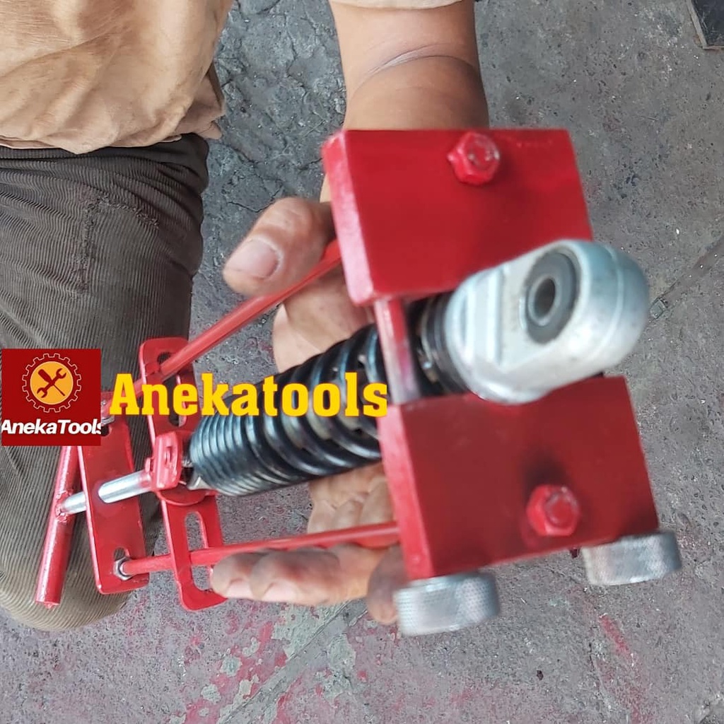 treker  shockbreaker belakang motor lepas  pasang per