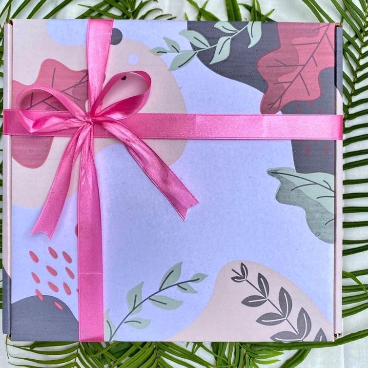 

☽ BOX UKURAN 21x21x5/ box hampers / kotak kado / box kado / tempat kado / box hampers Happy birthday ヽ