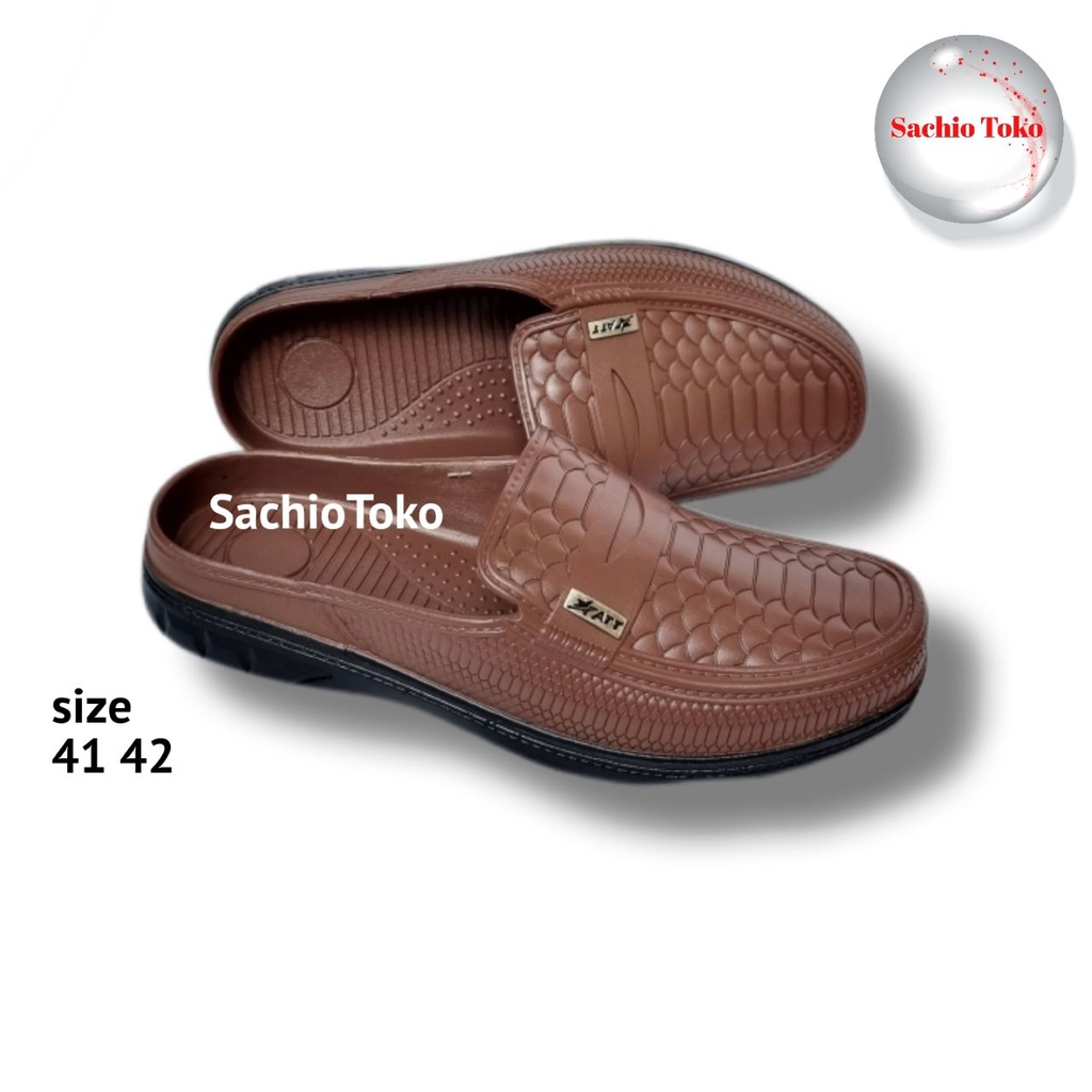 slop pria warna coklat ATT ABK size 40-43 sachio toko Bahan Karet sekilas seperti Sepatu Kulit