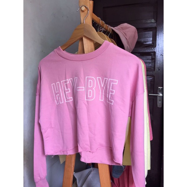 Sweatshirt Bershka (Preloved)