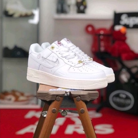 Nike Air Force 1 '07 PRM &quot;White/Sail-Team Red&quot;