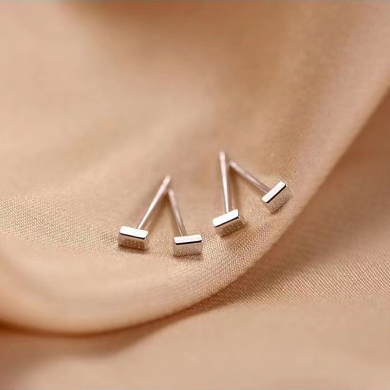 Magic789 Hypoallergenic s925 Perak Kubus Kecil Stud Anting Untuk Wanita Pria Fashion Geometris Earring Pick Gratis Telinga Perhiasan Hadiah