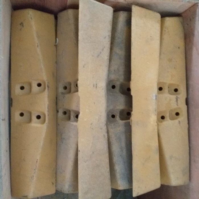 Fathonah_347- Track Shoe Swamp D3C Papan Shoe Dozer Cat Caterpillar