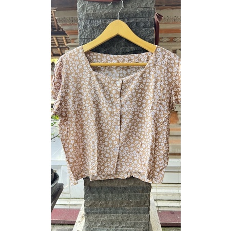 ATASAN CACA DAN CELANA