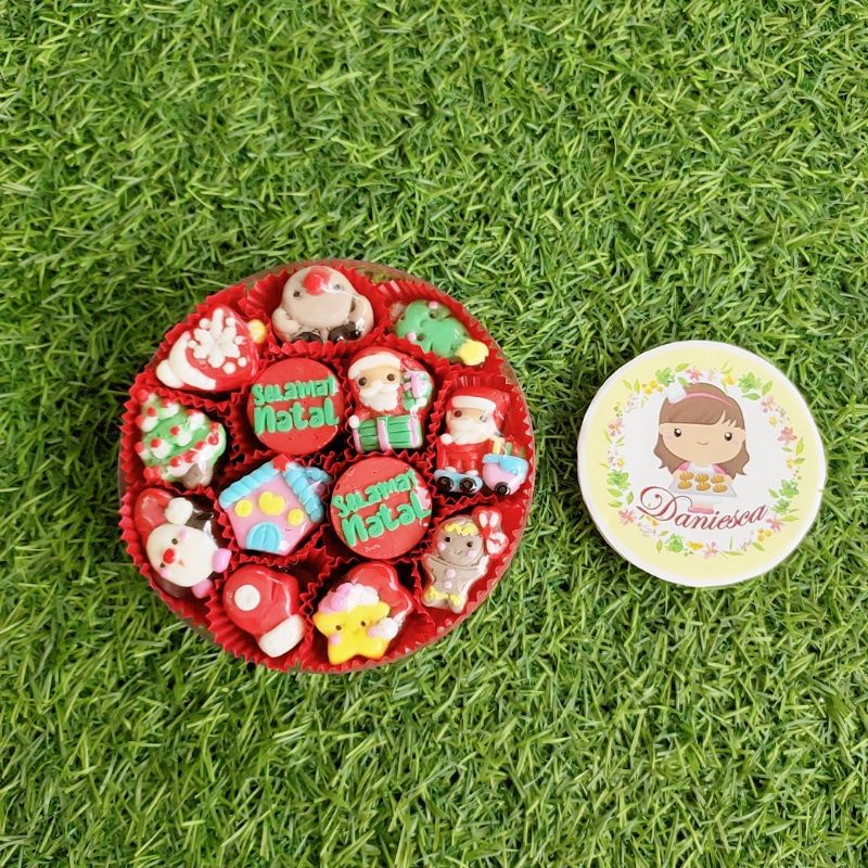 

.Coklat karakter Natal lucu Santa snowman Rudolph ( ds bgr )