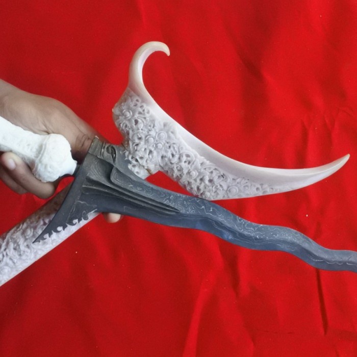 keris bali alusan nyandang ladrang g4dink kw ukir solo KJM7878