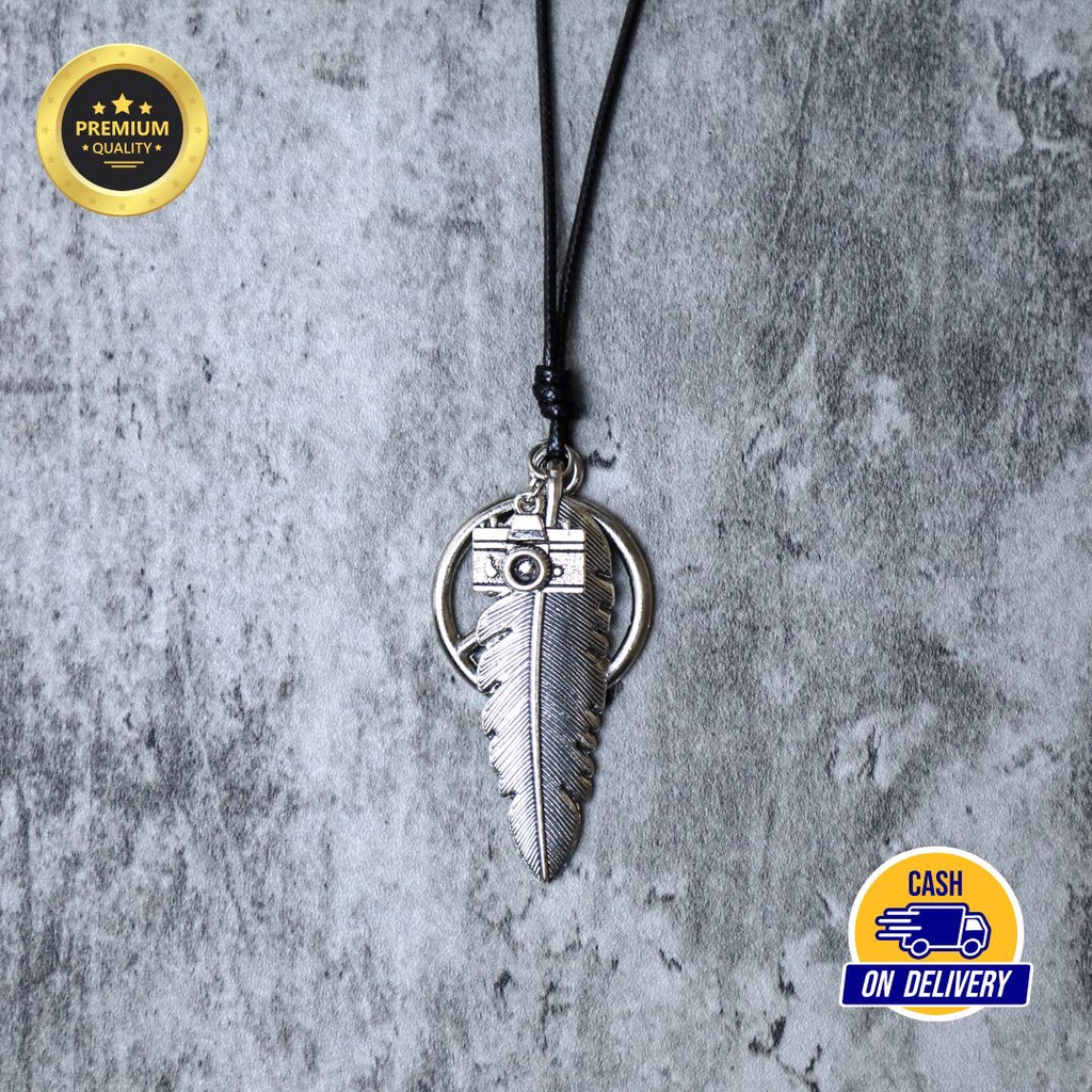 Kalung Pria Tali Hitam Liontin Bandul Peace Bulu Kamera Logam Anti Karat Luntur Premium Necklace Cowo