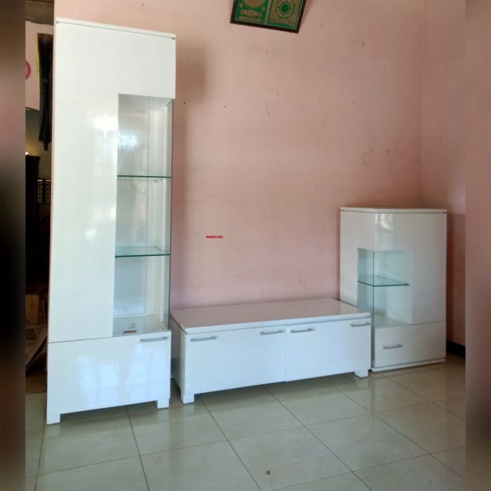 bufet tv - lemari pajangan custom minimalis jati cat duco