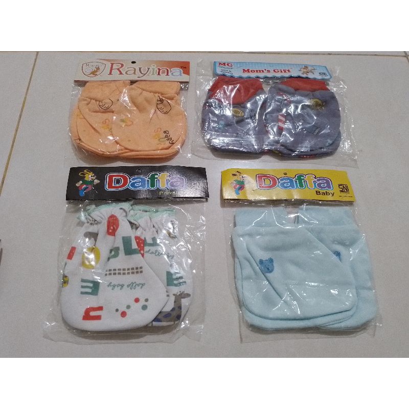 1 Set dan 2 set sarung tangan dan kaki Bayi Premium SNI