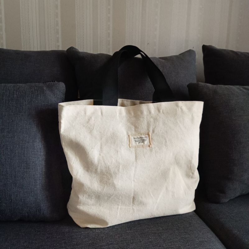 Everydayhunting - TOTEBAG KANVAS WANITA PRIA | TOTEBAG MURAH | TOTEBAG POLOS