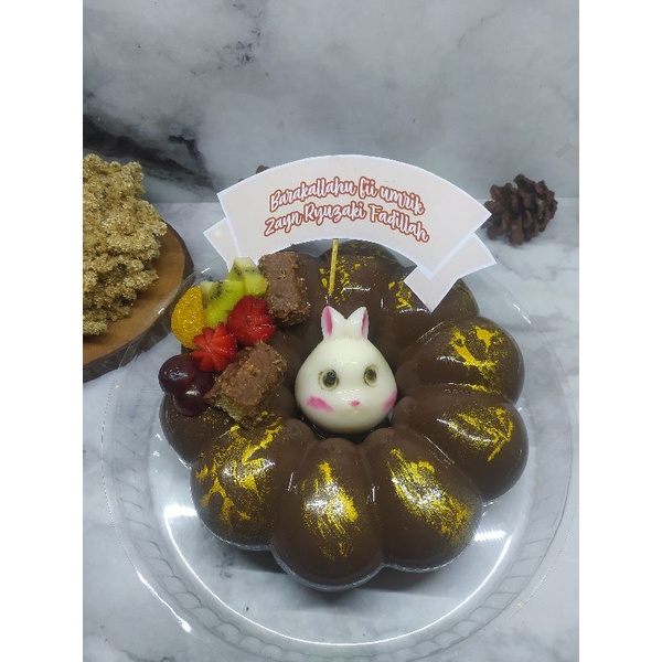 

Bunny Cute Puding Whole Size 20cm