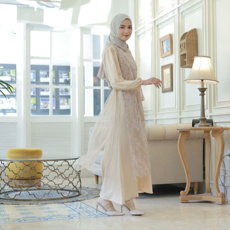 Ariel Set - Inner mermaid dress, Outer brukat tile dot