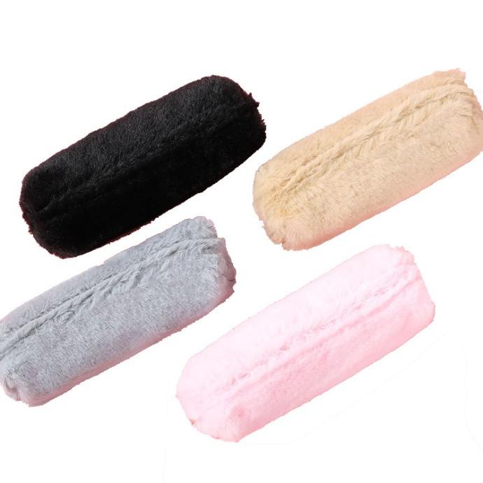 

Product-N17O㊛ J2 - Souvenir Kotak Pensil Bulu Polos Dompet pensil Makeup Organizer viral