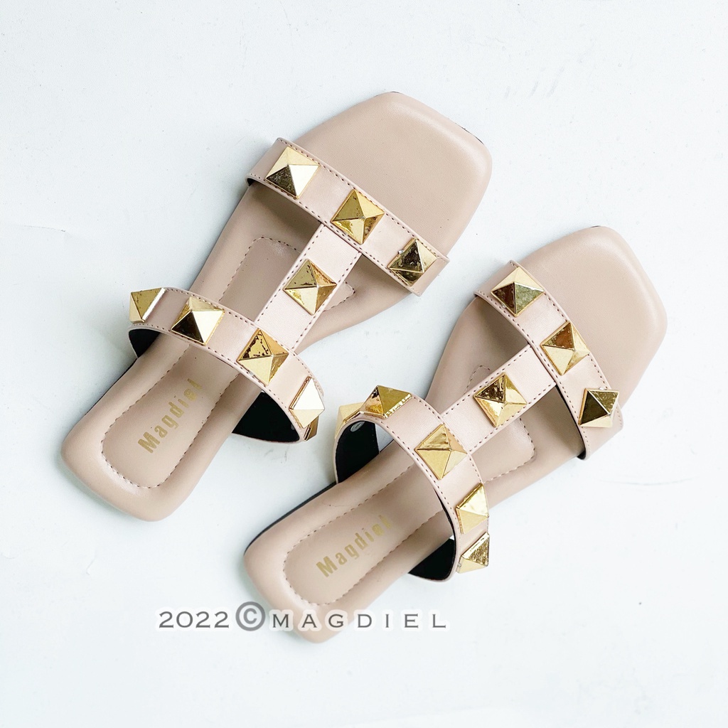 Yoppy Flat Sandal Wanita - Lyodra