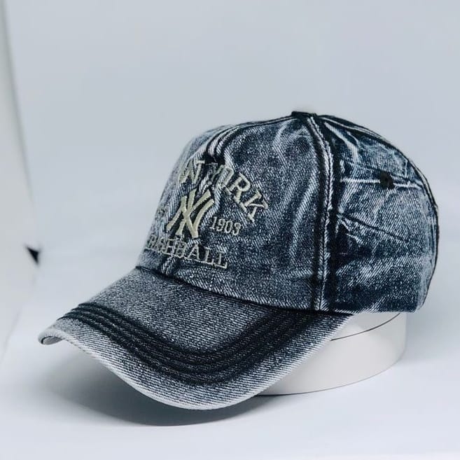 Topi  jeans Topi Pria Distro Murah / Topi Distro Pria Keren Simpel Kekinian 2021 Topi Baseball  Bahan jeans Denim