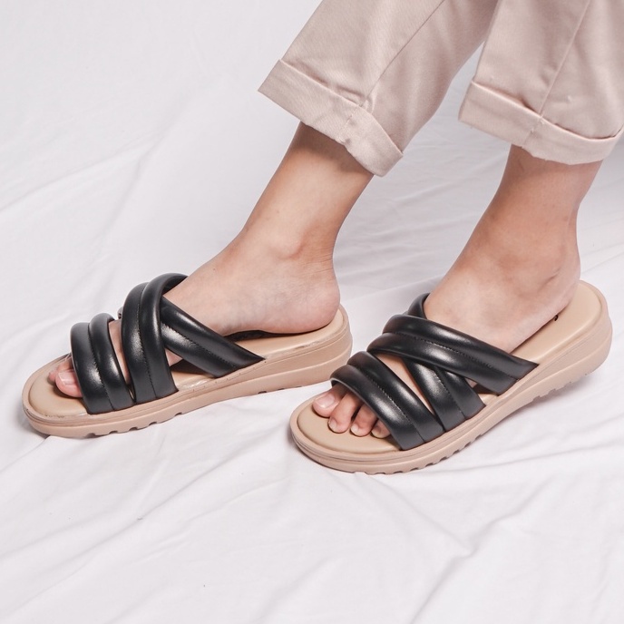 SARASARA YUK - Sandal Wanita Wedges SARA SARA DEKA Sendal Cewek Platform Wegdes Hak Tinggi 4cm Model Silang 2 Size 35 36 37 38 39 40 Pergi Jalan Santai Rumah Slop Belezza Warna Olive Green Sage Selop Premium Kekinian Terbaru Shoes ORI Mall Official Store