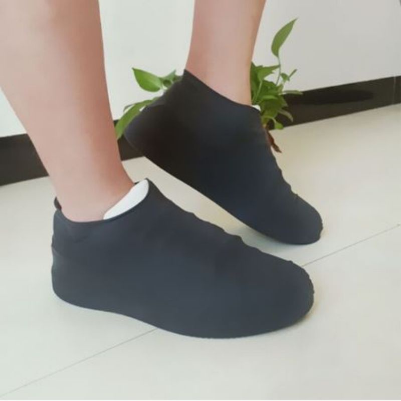 Cover Sepatu Karet Silicone Anti Air Sarung Pelindung Waterproof Silikon Shoes