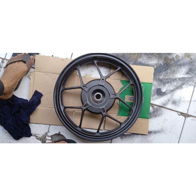 VELG PELEK BELAKANG VARIO 125 / 150 LED ORI