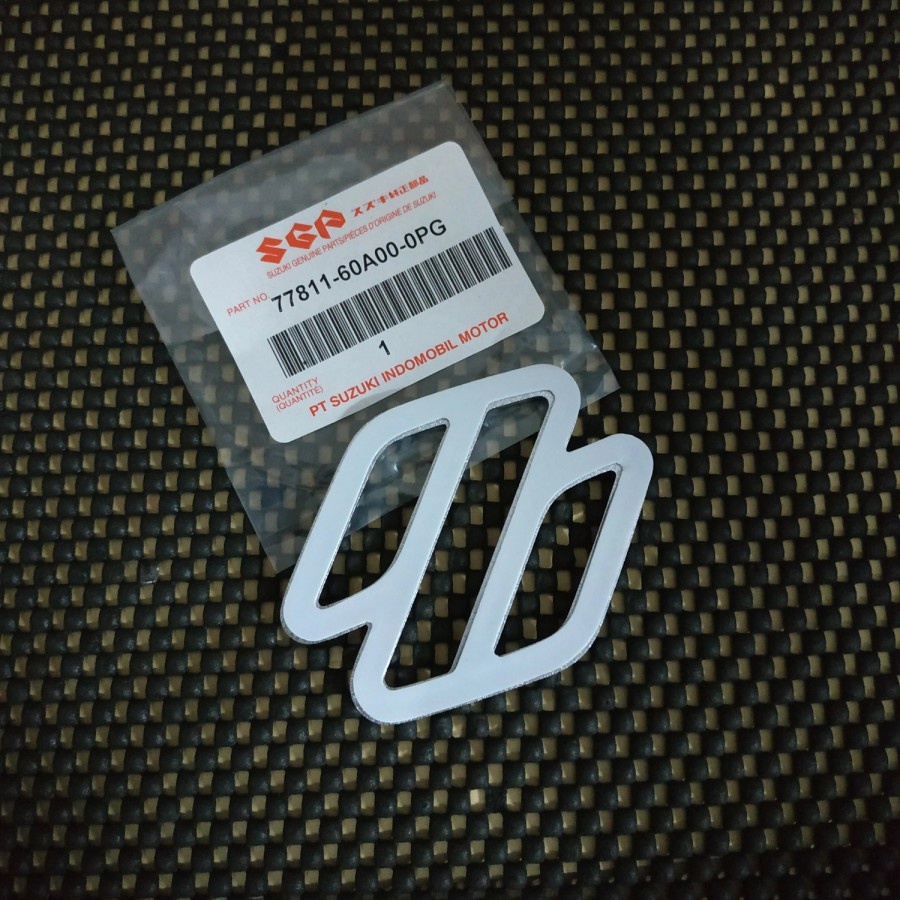 Emblem &quot;S&quot; Grill Depan Suzuki Sidekick Vitara Escudo Lama ASLI SGP!