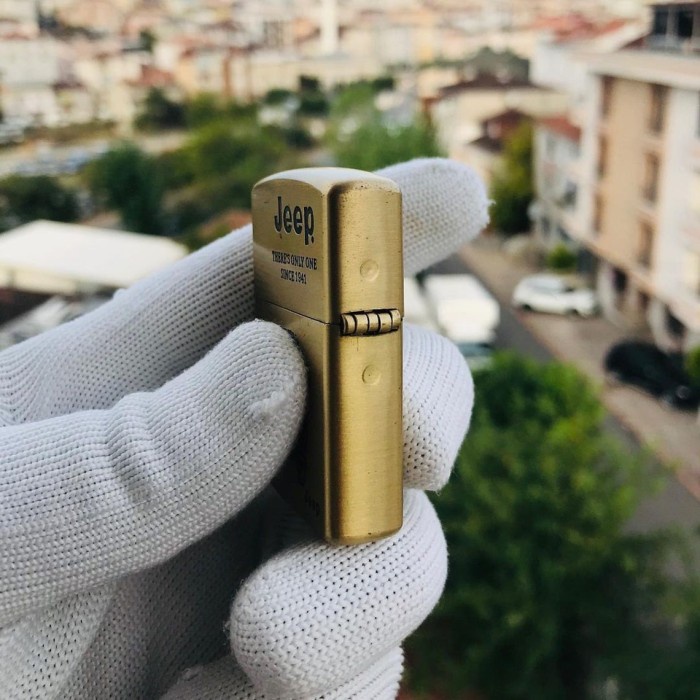 Korek Api Zippo Jeep Gold Grade Ori