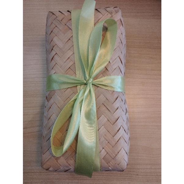 

Besek Segi Panjang 20x30cm Hampers