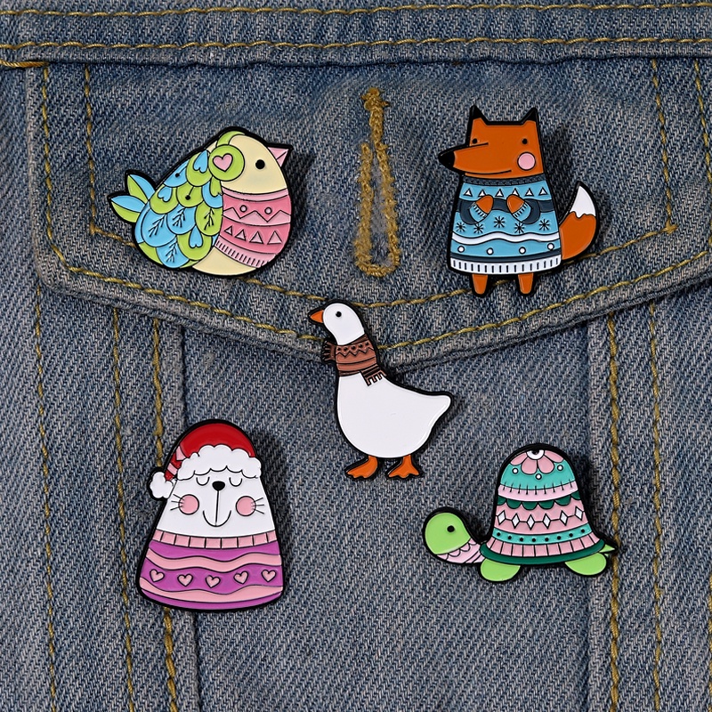 Selamat Musim Dingin Enamel Pin Burung Lucu Kucing Rubah Kura Angsa Bros Lencana Kerah Pin Kartun Hewan Sweater Perhiasan Hadiah Untuk Anak-Anak Teman