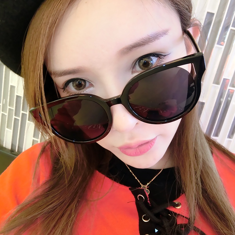 (YUZHU) Korea Fashion Oversized Frame Cat Eye Polarized Sunglasses Vintage Fashion Kerai Kacamata Hitam Wanita