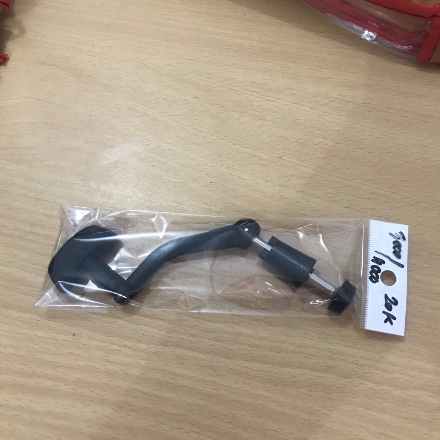 Engkol reel pancing model power handle kunci mur size 3000/4000