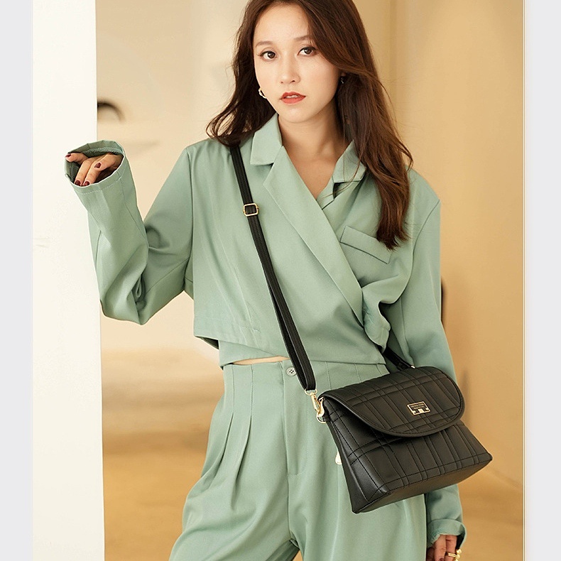 TAS SELEMPANG WANITA FOREVER KULIT YOUNG ORIGINAL HITAM TA716B5 WARDENIA IMPORT SLING BAG REMAJA KEKINIAN CEWEK MURAH BRANDED BATAM KOREAN SIMPLE CASUAL PREMIUM