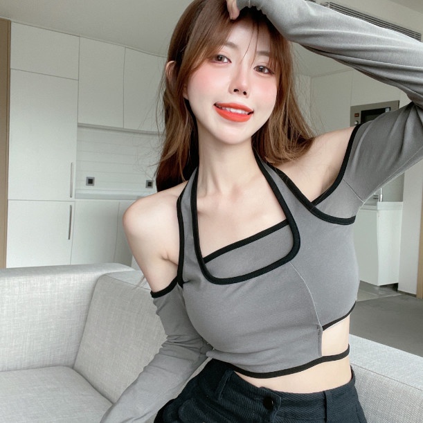 ●Suhao lengan panjang t-shirt desain masuk akal hati-hati mesin hot gadis palsu dua potong menggantung leher atas awal musim gugur baru satu bahu keinginan murni pakaian wanita