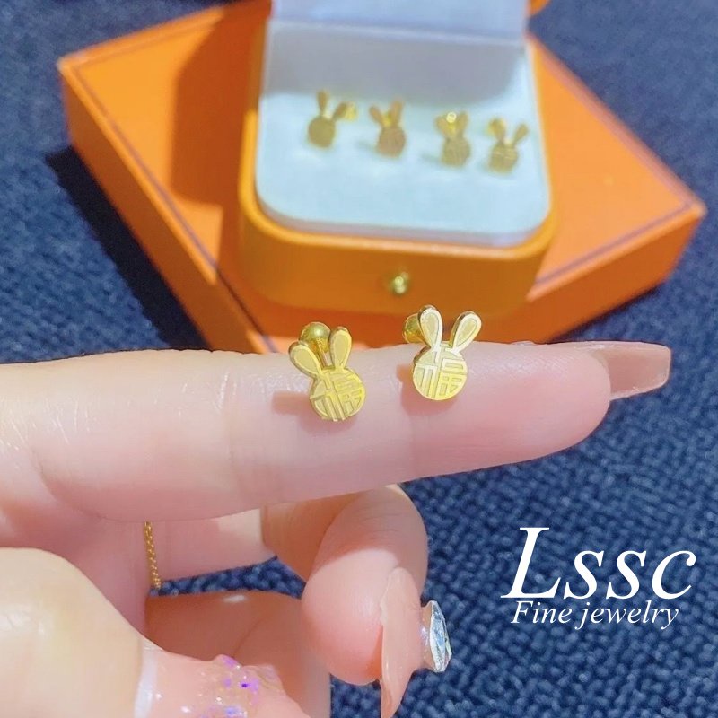 Anting Titanium Anak Kelinci Lucu 'Fu' Keberuntungan Emas 18K Anti Karat Aksesoris Wanita Fashion