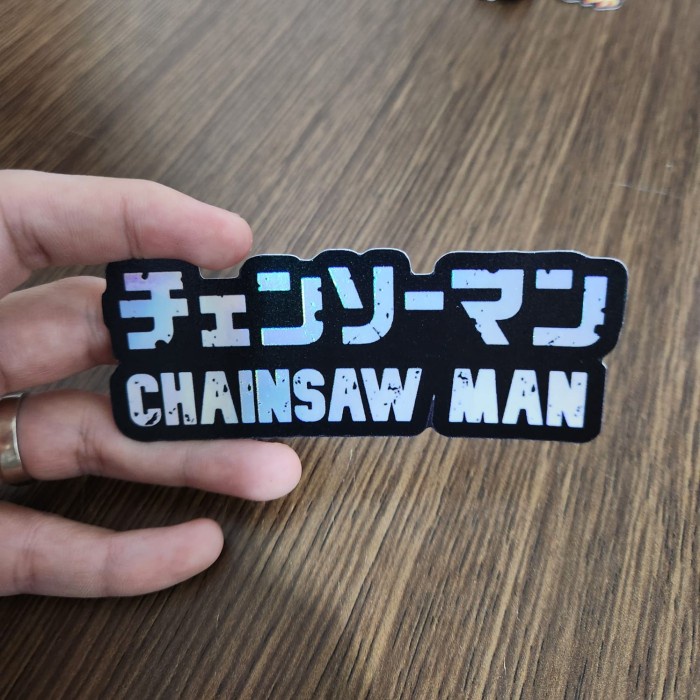 

Sticker Hologram Anime Besar - PSH1302 - Chainsaw Man - Logo