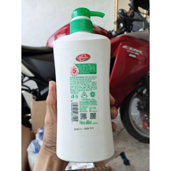 Lifebuoy Shampoo  680 ML