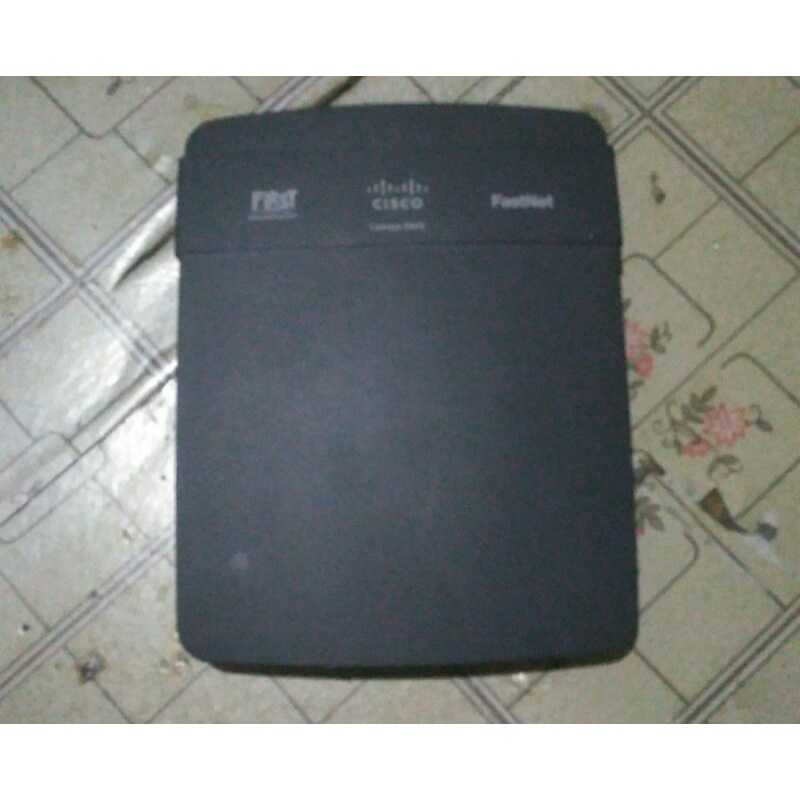 CISCO-LINKSYS-E900 pakai firmware DDWRT