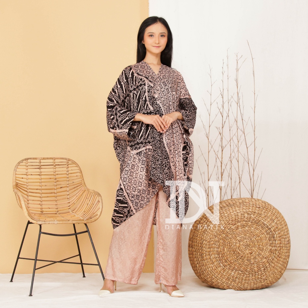 BLUOSE KAFTAN ARUNA MOTIF by Diana Batik