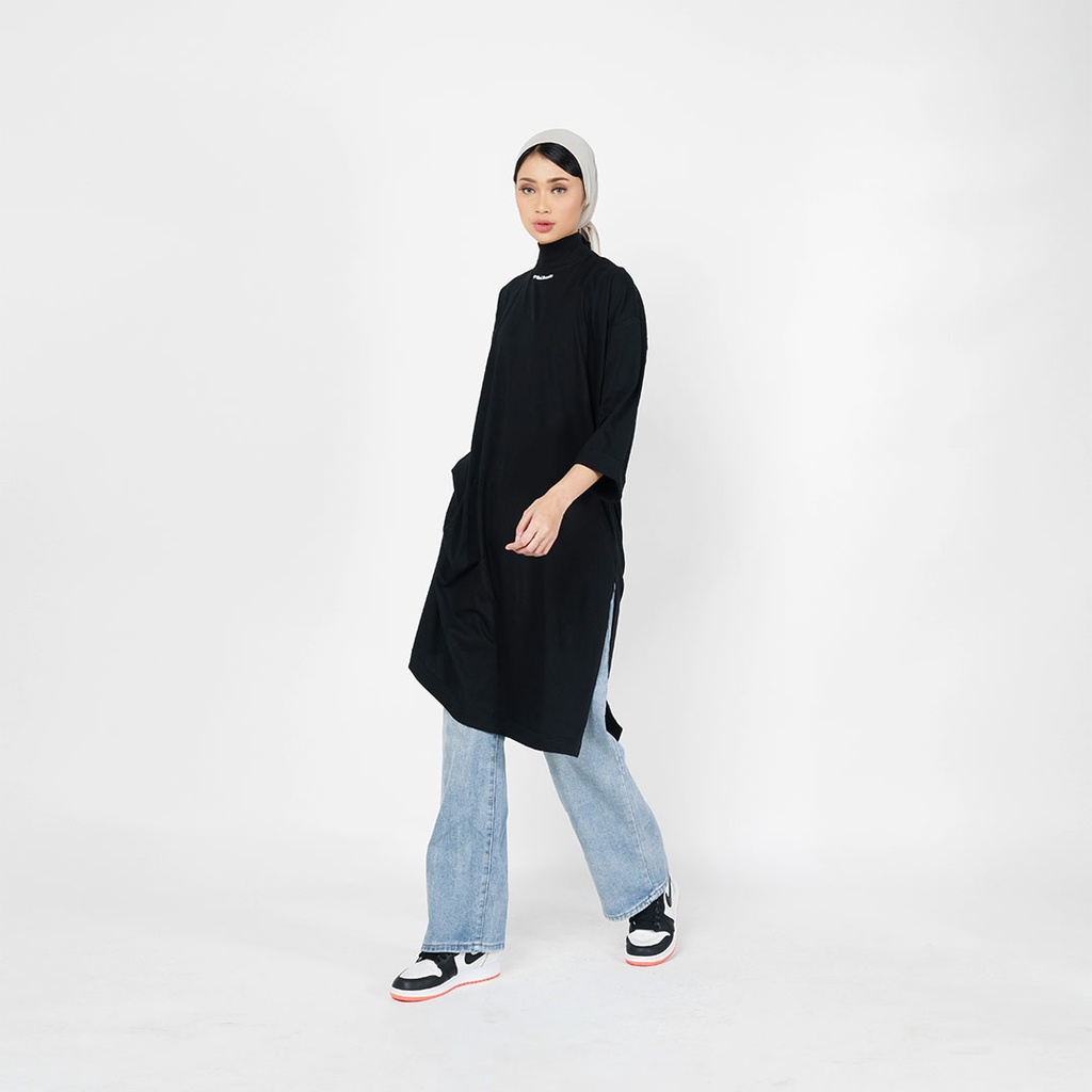 [𝐒𝐲𝐥𝐦𝐢] Sena Slit Dress by 𝐒𝐲𝐥𝐦𝐢basic