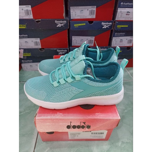 DIADORA CORSICA Sepatu Wanita Biru