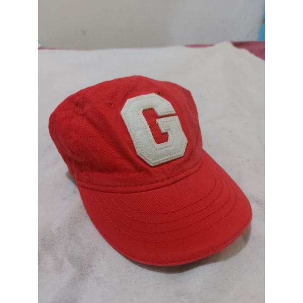 Topi anak Gap merah