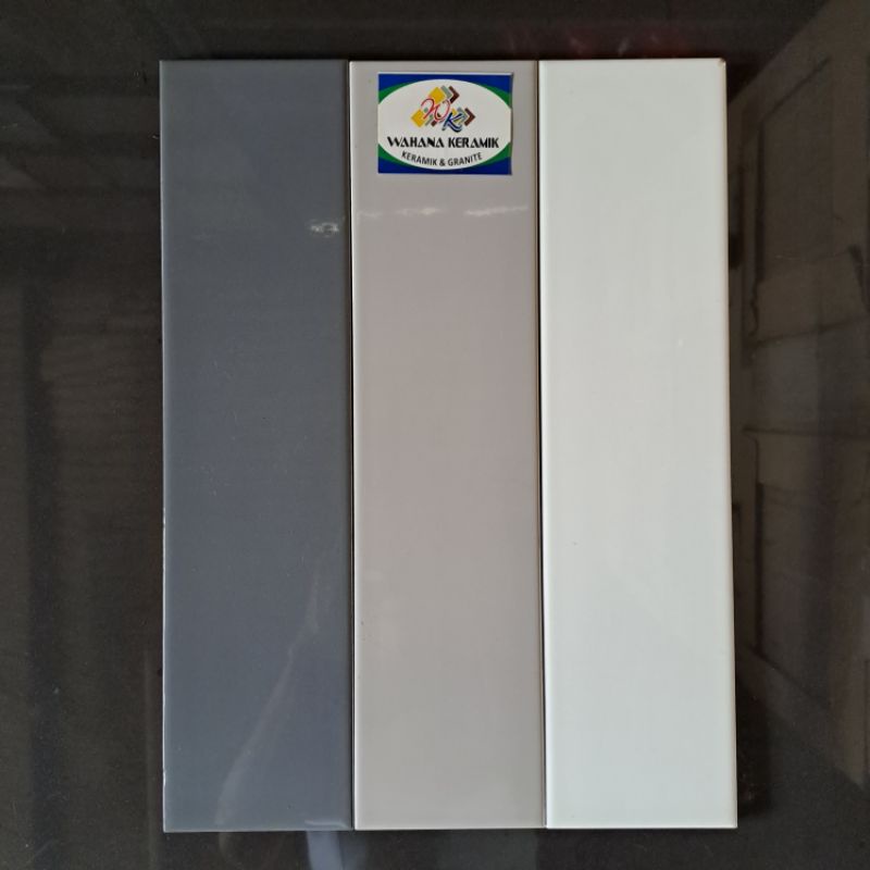 keramik plint mulia / list tembok 10x40 LUNACERA GLOSSY