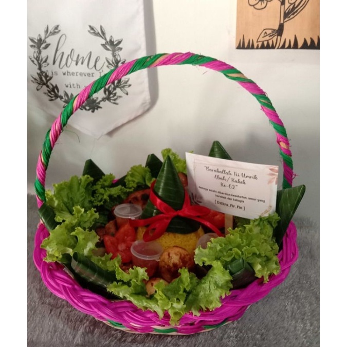 

Tumpeng keranjang 4 orang